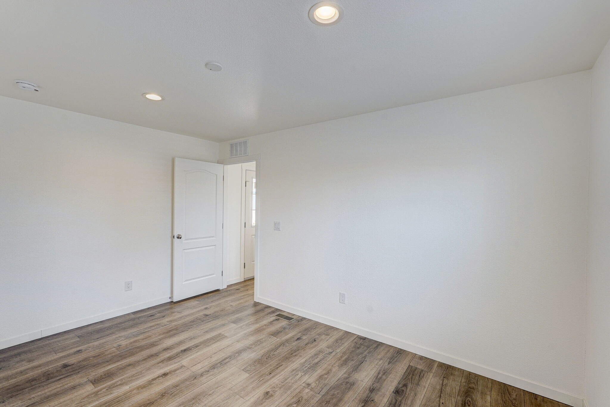 Building Photo - 2627 S Lamb Blvd