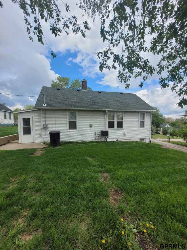 Building Photo - 4108 S 10th St