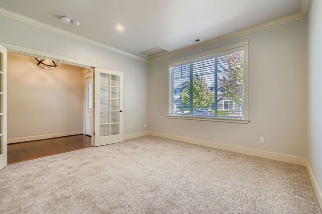 Building Photo - Beautifully Finished 4 Bed 2.5 Bath Bothel...