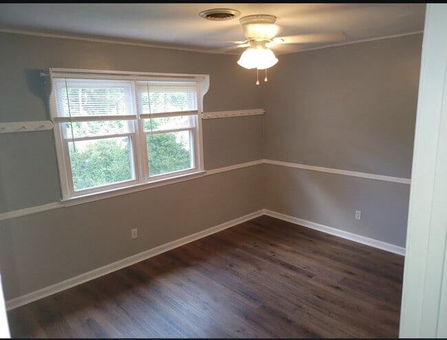 Building Photo - 4916 Brookeway Dr