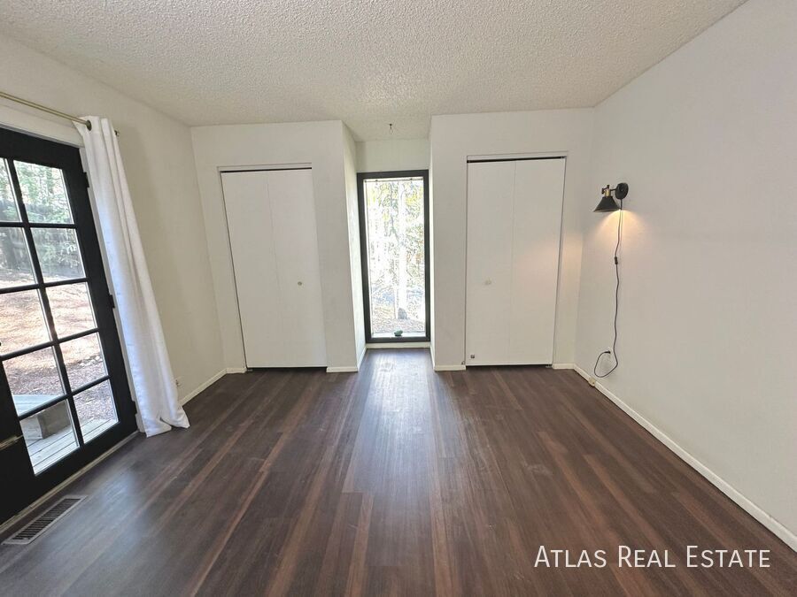 Building Photo - 1309 Browning Ave