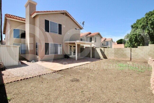 Building Photo - 1326 E Helena Dr