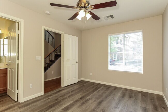 Building Photo - 34824 N 30th Ave