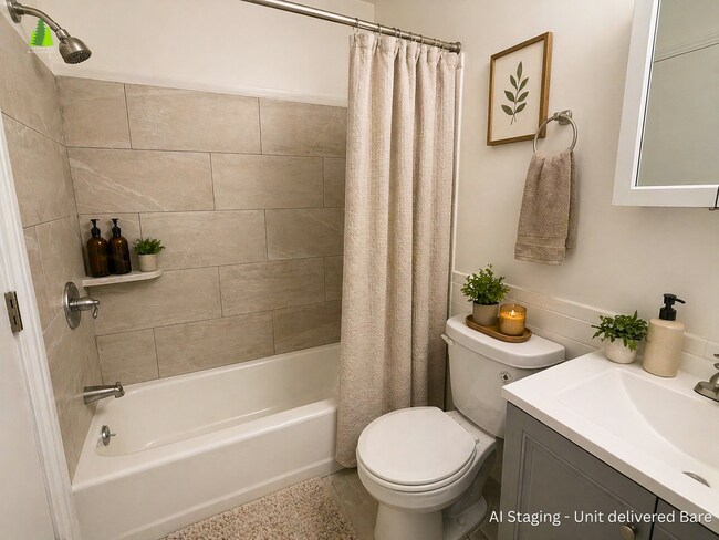 Building Photo - Simple and comfortable 1 Bedroom 1 Bathroom at Rhodes Avenue!