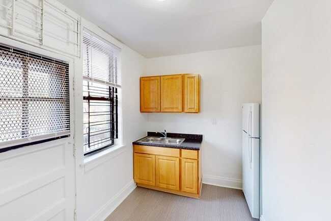 Floorplan - 5202-5210 S. Cornell Avenue