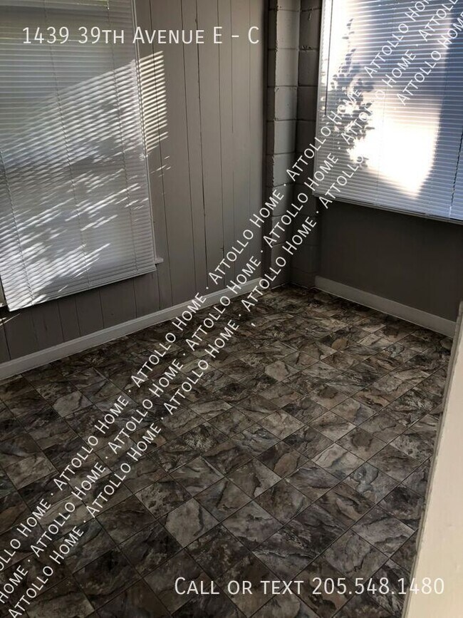 Building Photo - 1439 39th Ave E