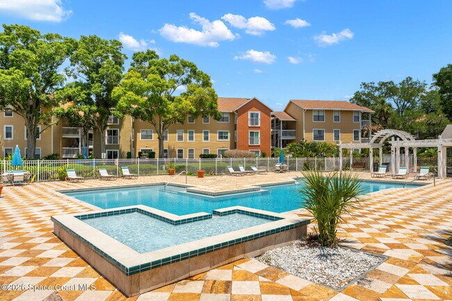 Building Photo - 225 S Tropical Trail