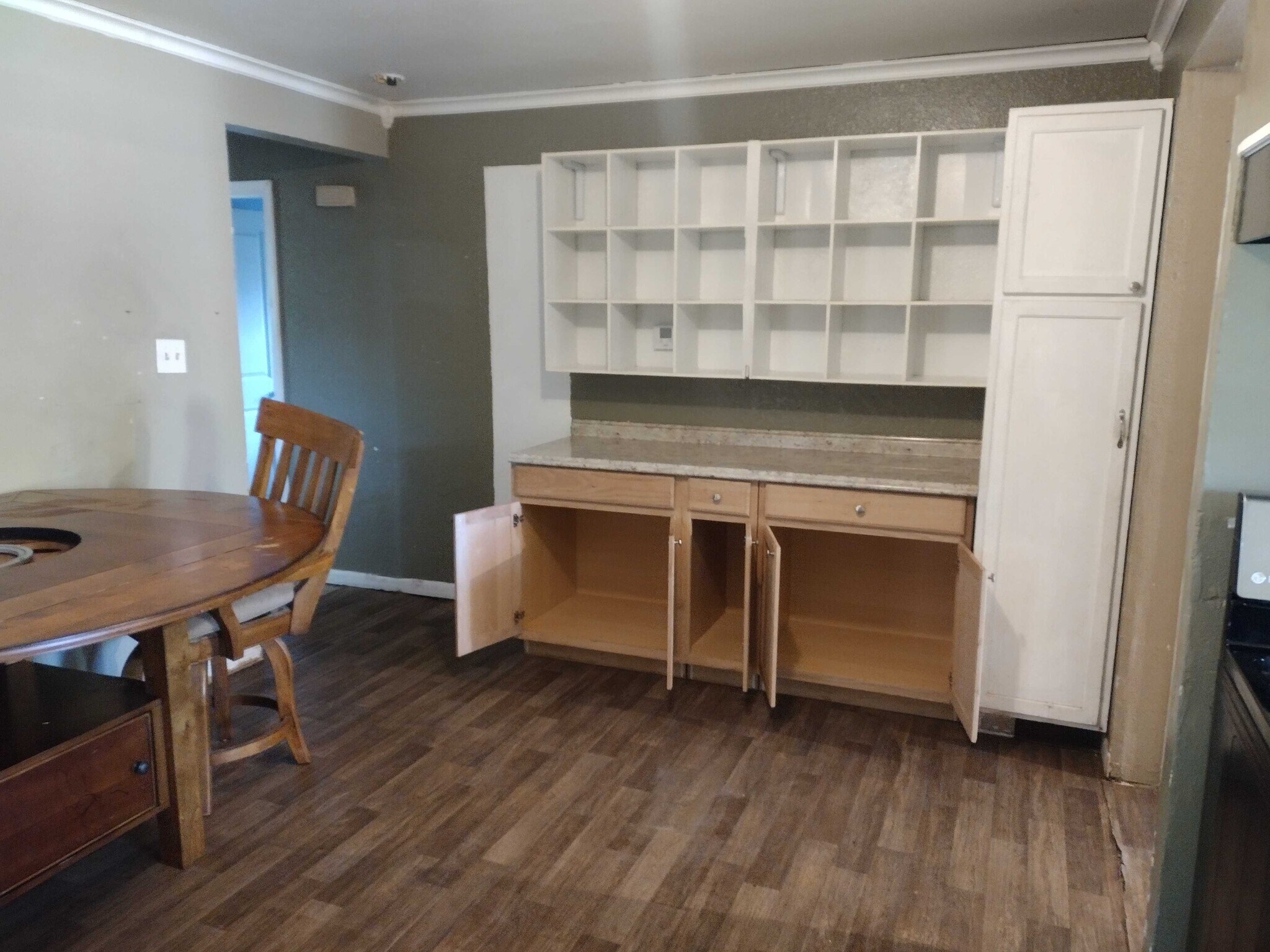 Building Photo - 1210 Cedar Dr