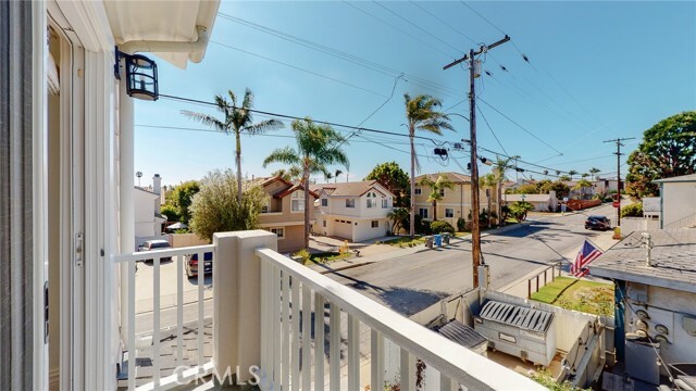 Building Photo - 1102 Slauson Ln