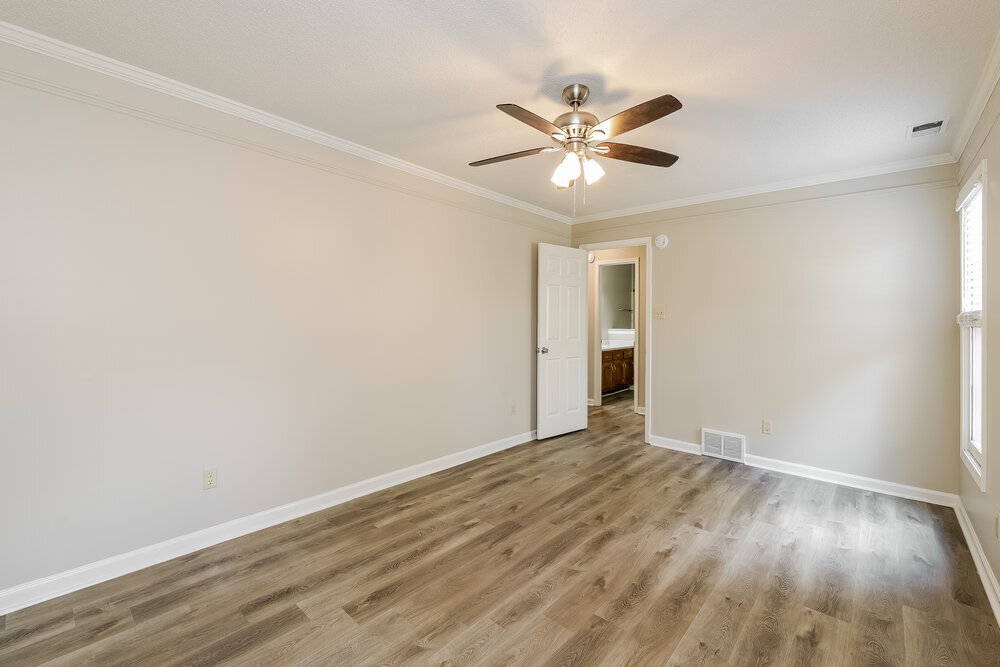 Building Photo - 488 Mysen Dr