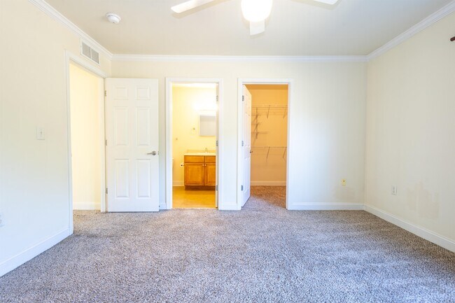 Building Photo - 505 Wingspan Way