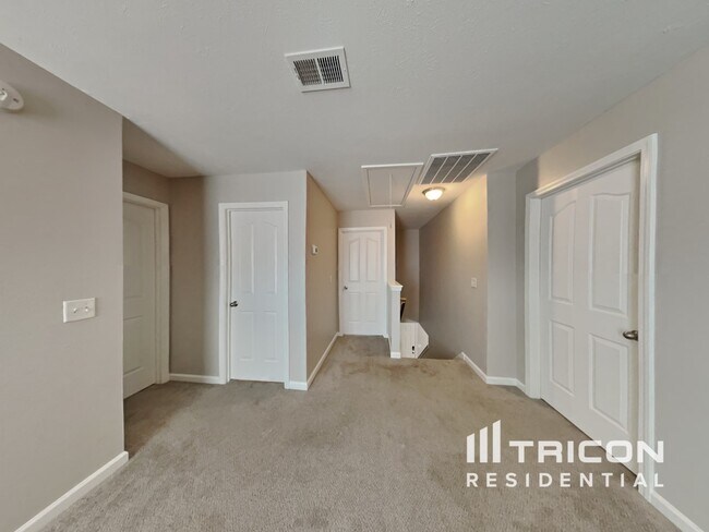 Building Photo - 820 Chickamauga Dr