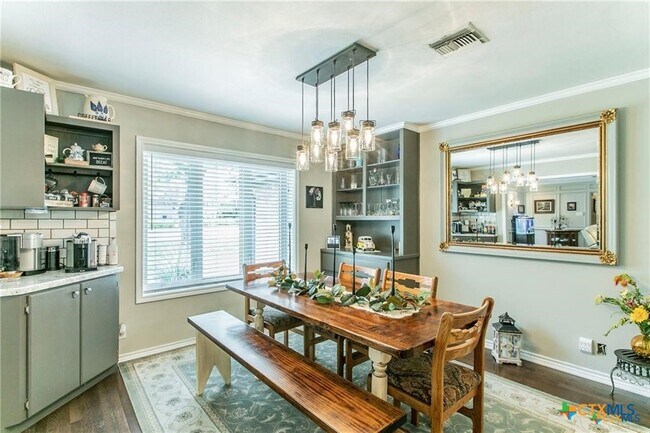 Building Photo - 3117 Kensington Ct