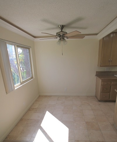 Building Photo - 301 Knob Hill Ave