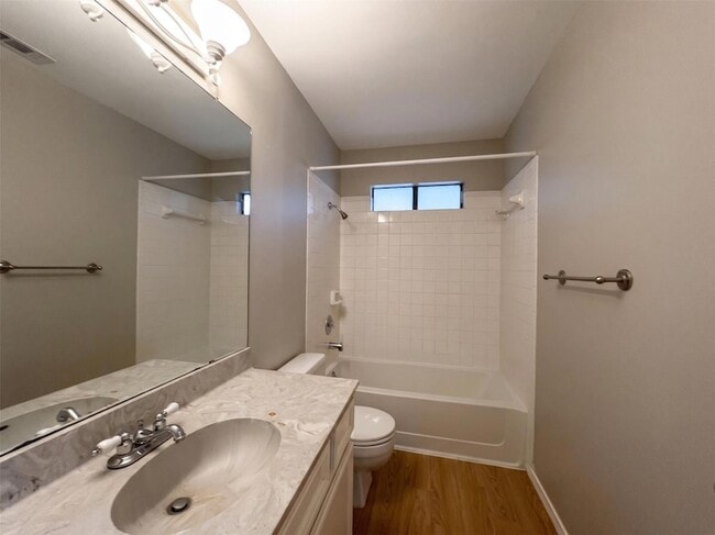 Building Photo - 13004 Campos Dr