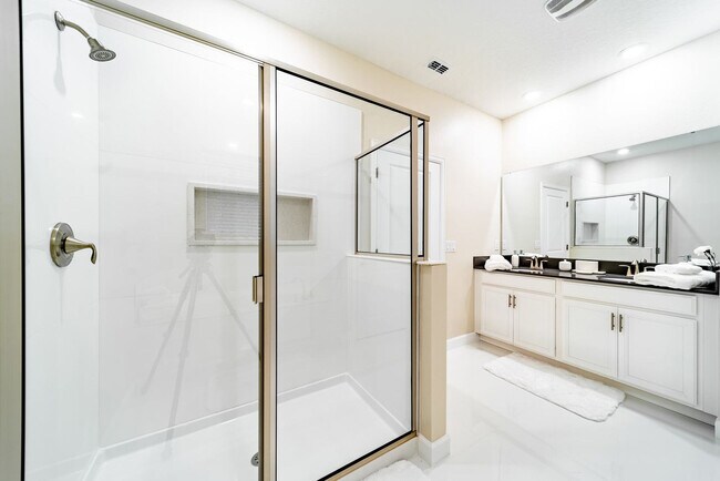 Building Photo - 2869 Bookmark Dr