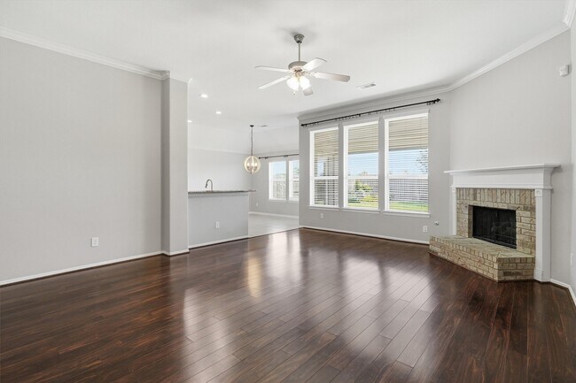 Building Photo - 2506 Barton Springs St