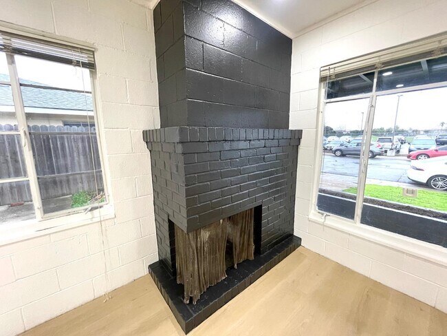 Building Photo - 5119 58th St