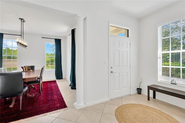 Building Photo - 8307 Manor Club Cir