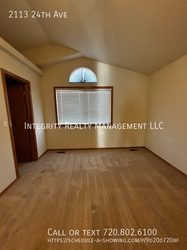 Building Photo - 2113 24th Ave