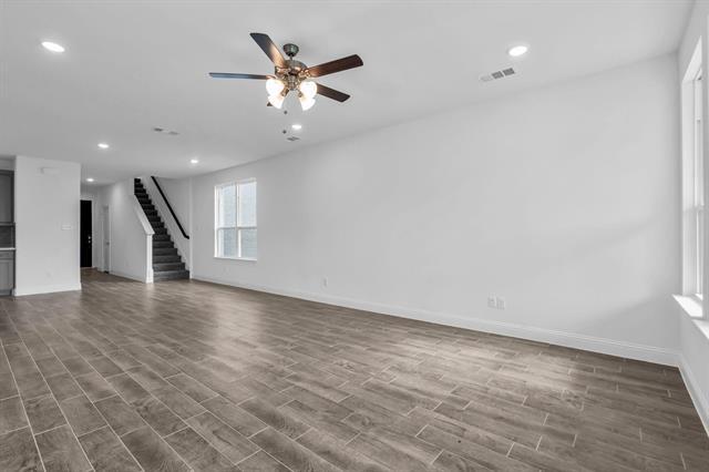 Building Photo - 801 Amenduni Ln