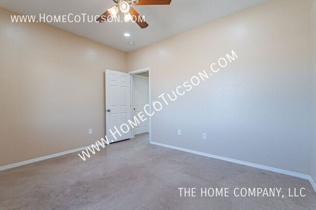 Building Photo - 5704 E Hermans Rd