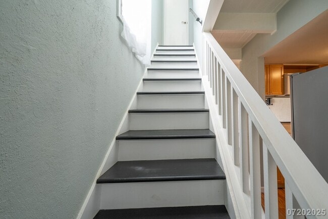 Building Photo - 2bd / 1.5ba / 2 parking Condo in Mililani ...