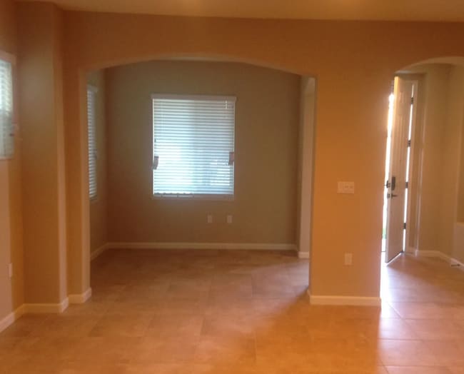 Building Photo - Available on June 1st.  Occupied.  DO NOT DISTURB TENANTS