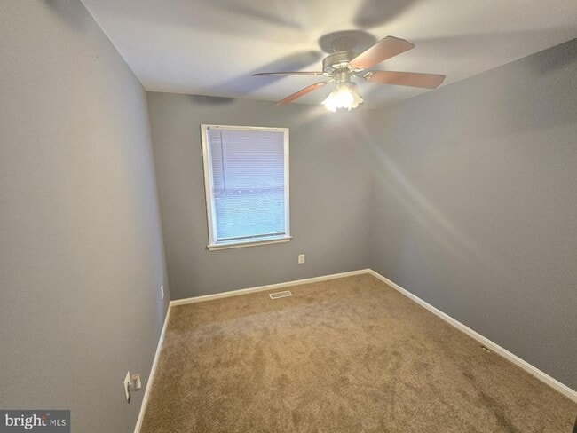 Building Photo - 3 Bedroom Pasadena Home