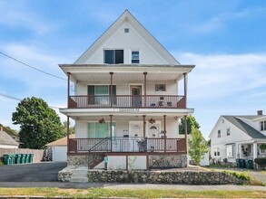 Building Photo - 8 Edgemere Rd