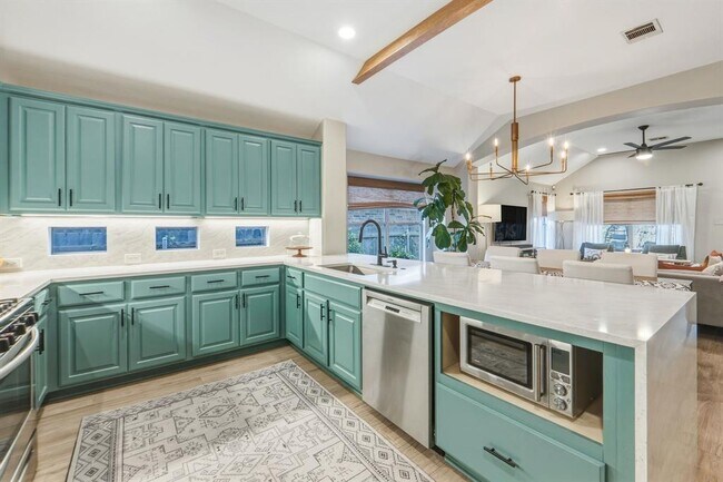 Building Photo - 10204 Wind Cave Trail