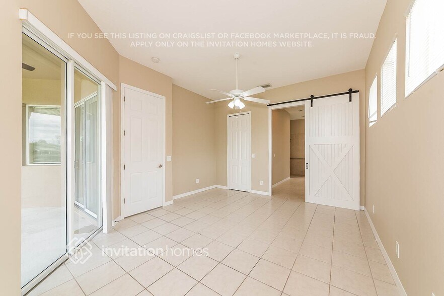 Building Photo - 5407 Lexington Dr