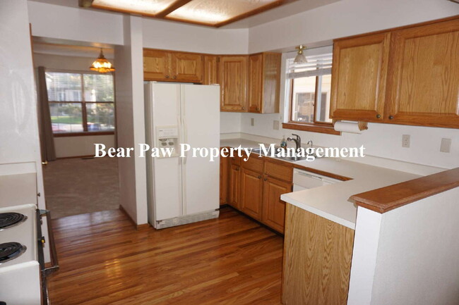 Building Photo - Nice Home on Quiet Cul De Sac in Ken Caryl!!