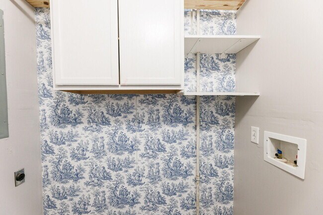 Building Photo - 5402 9th St