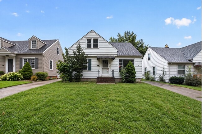 Building Photo - 14112 Krems Ave