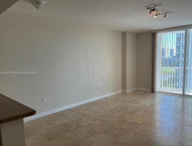 Building Photo - 1745 E Hallandale Beach Blvd