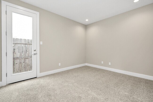 Building Photo - 5507 Beall St