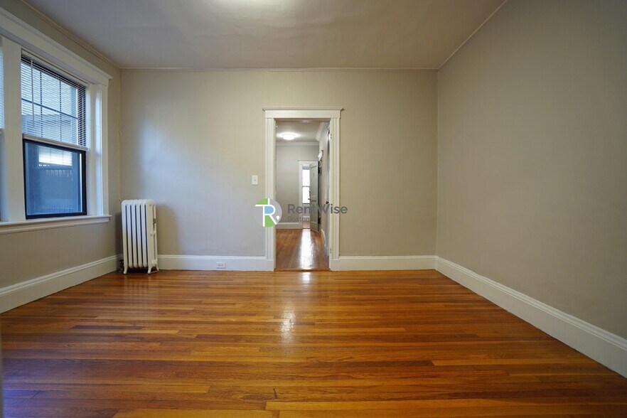 Primary Photo - 294 Harvard St
