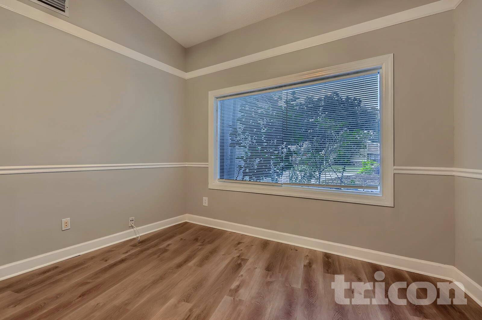 Building Photo - 1736 Pine Creek Ct