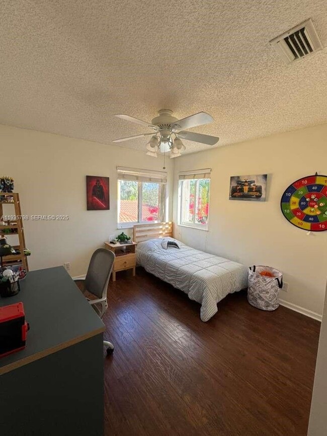 Building Photo - 1463 Banyan Way