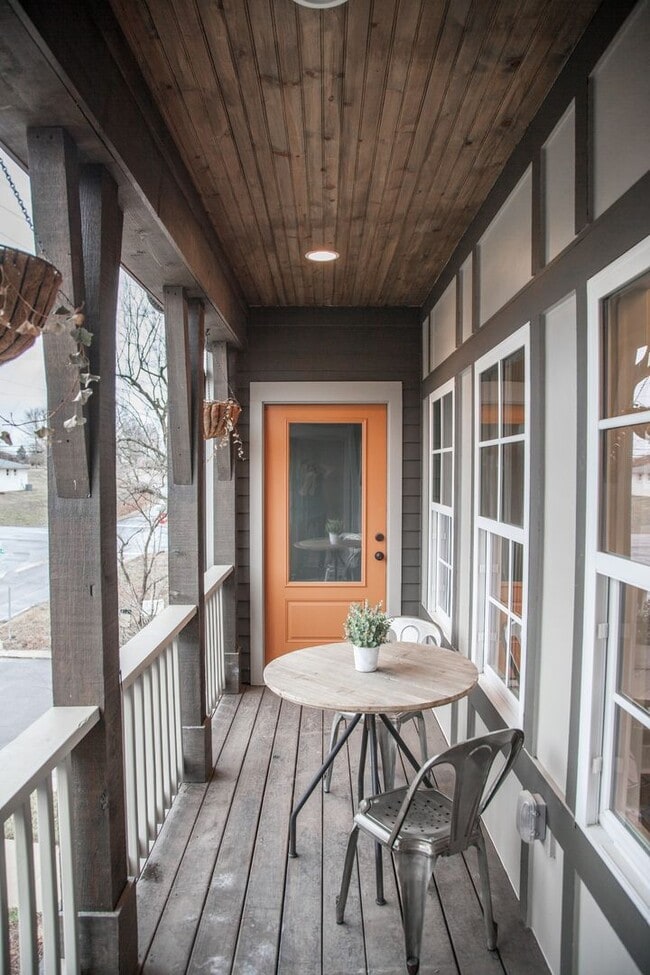 Building Photo - 3 Bed, 3.5 Bath Home w/ 2 Car Garage in East Nashville