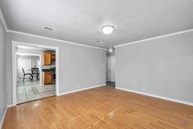 Building Photo - 3519 N Northstar Ave