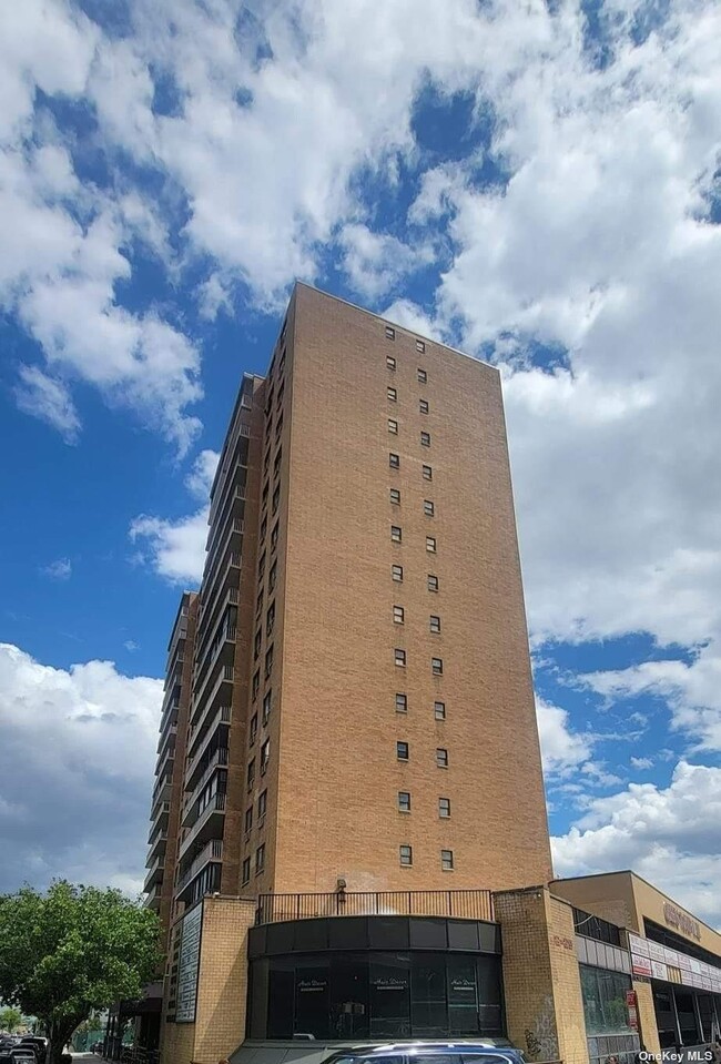 Building Photo - 9229 Queens Blvd