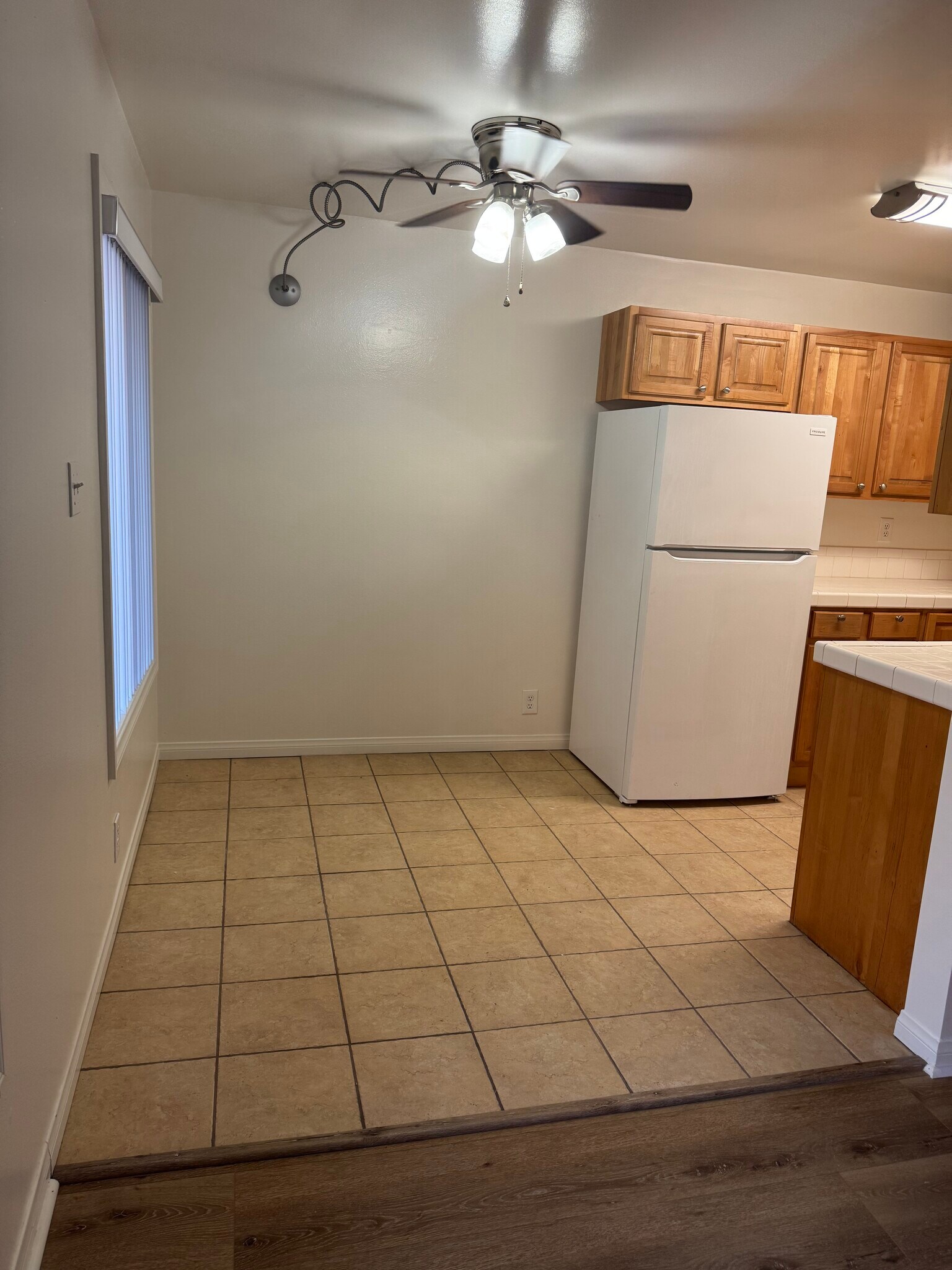 Building Photo - 1835 Molino Ave