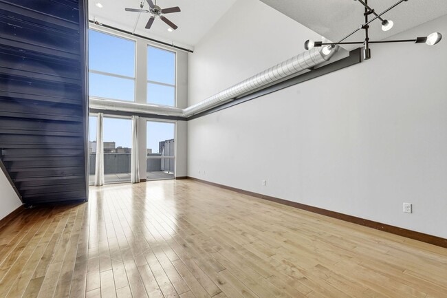 Building Photo - *Rarely Available* 3 Bedroom 2 Bathroom Penthouse At The Sexton Lofts!