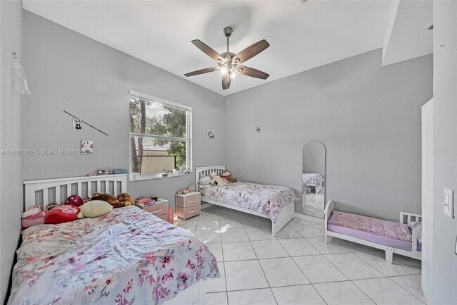 Building Photo - 8908 NW 40th St