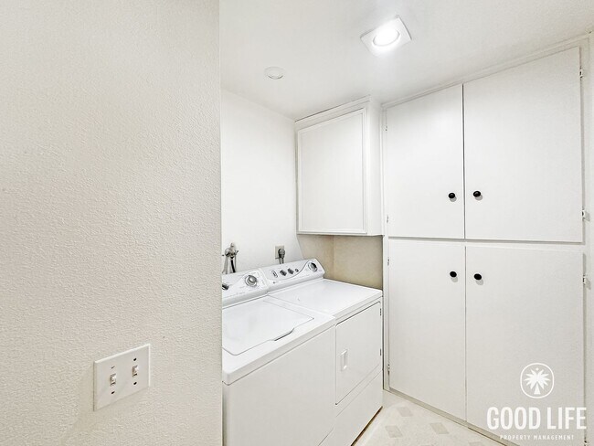Building Photo - SD: 2B/2BA in the Westwood Community of Rancho Bernardo featuring Air Conditioning and 2-car deta...
