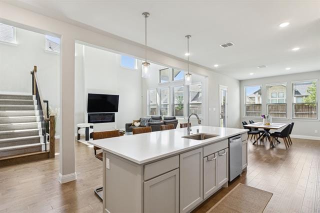 Building Photo - 7584 Zachery Dr