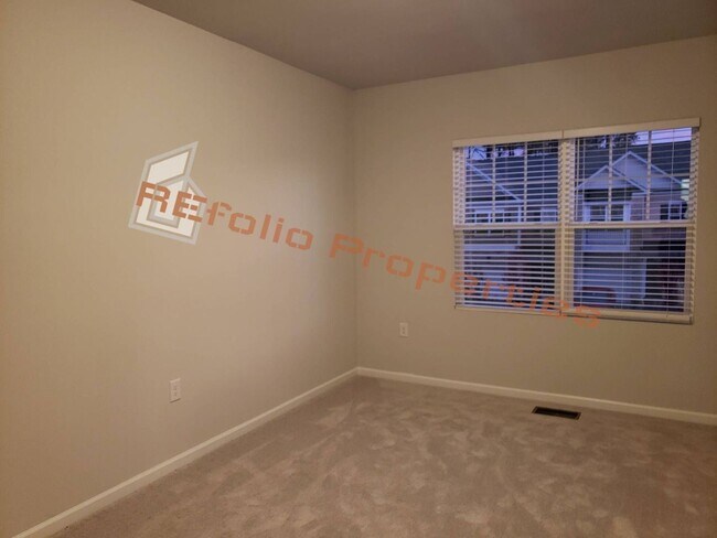 Building Photo - 6079 Beale Loop