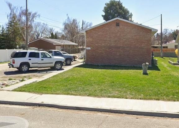 Building Photo - 723 W 19th St